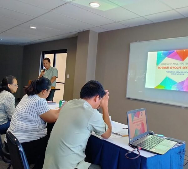 CIT faculty-researchers conducts 2020 In-House Review