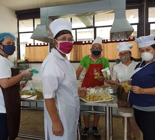 SSU-CIT bakes 110 packs of Moringa Cookies for frontliners